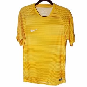 Nike dri fit authentic soccer striped short sleeve tee shirt size medium
